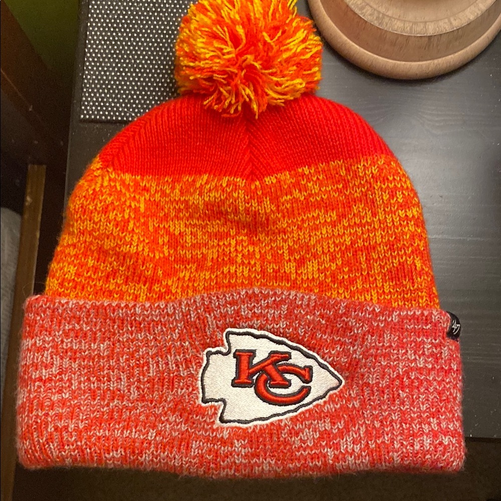 Kansas City Chiefs Pom Beanie - Red and Orange ‘47 brand